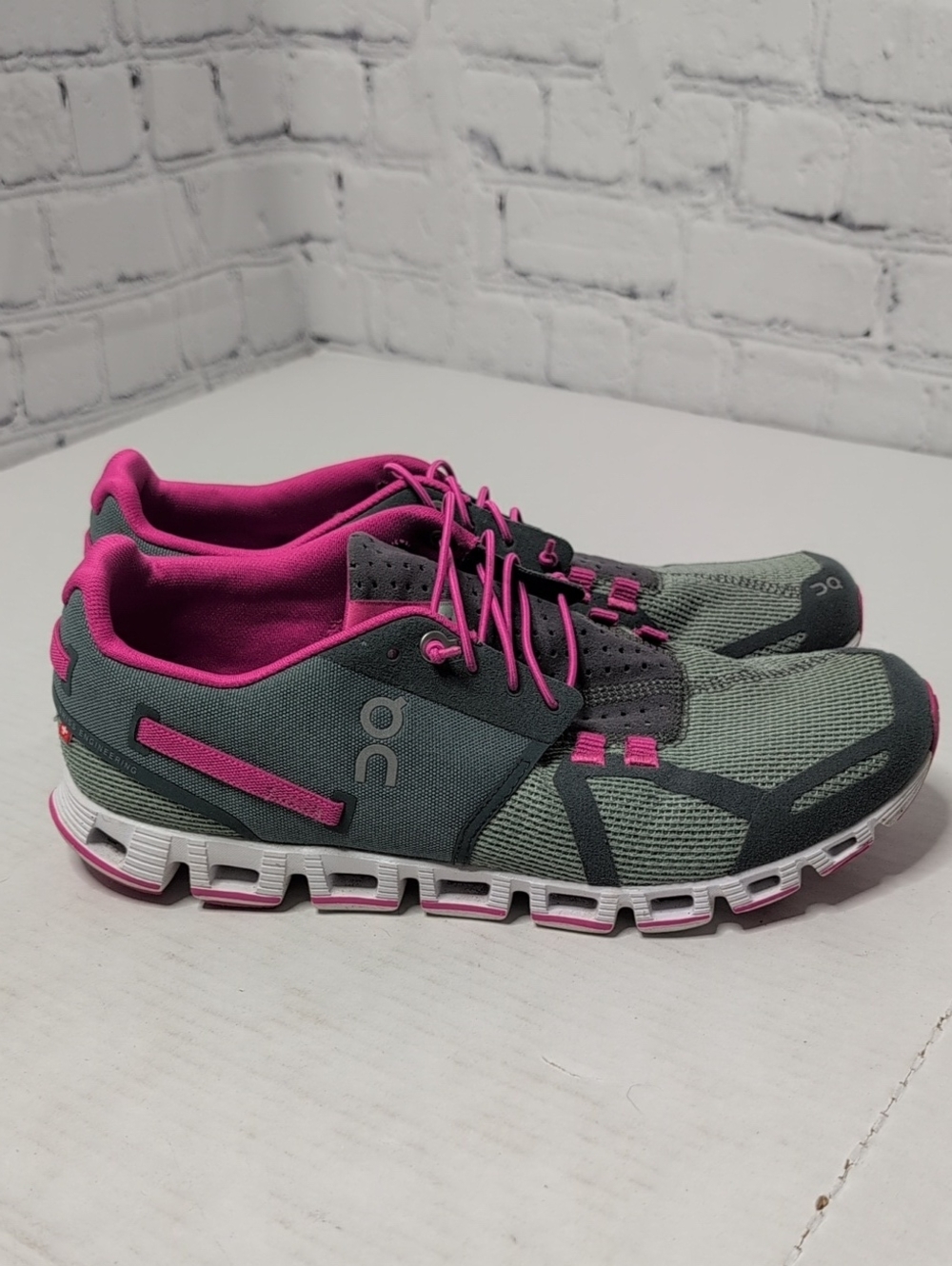 On Running Cloud 2.0 Running Sneakers In Raspberry